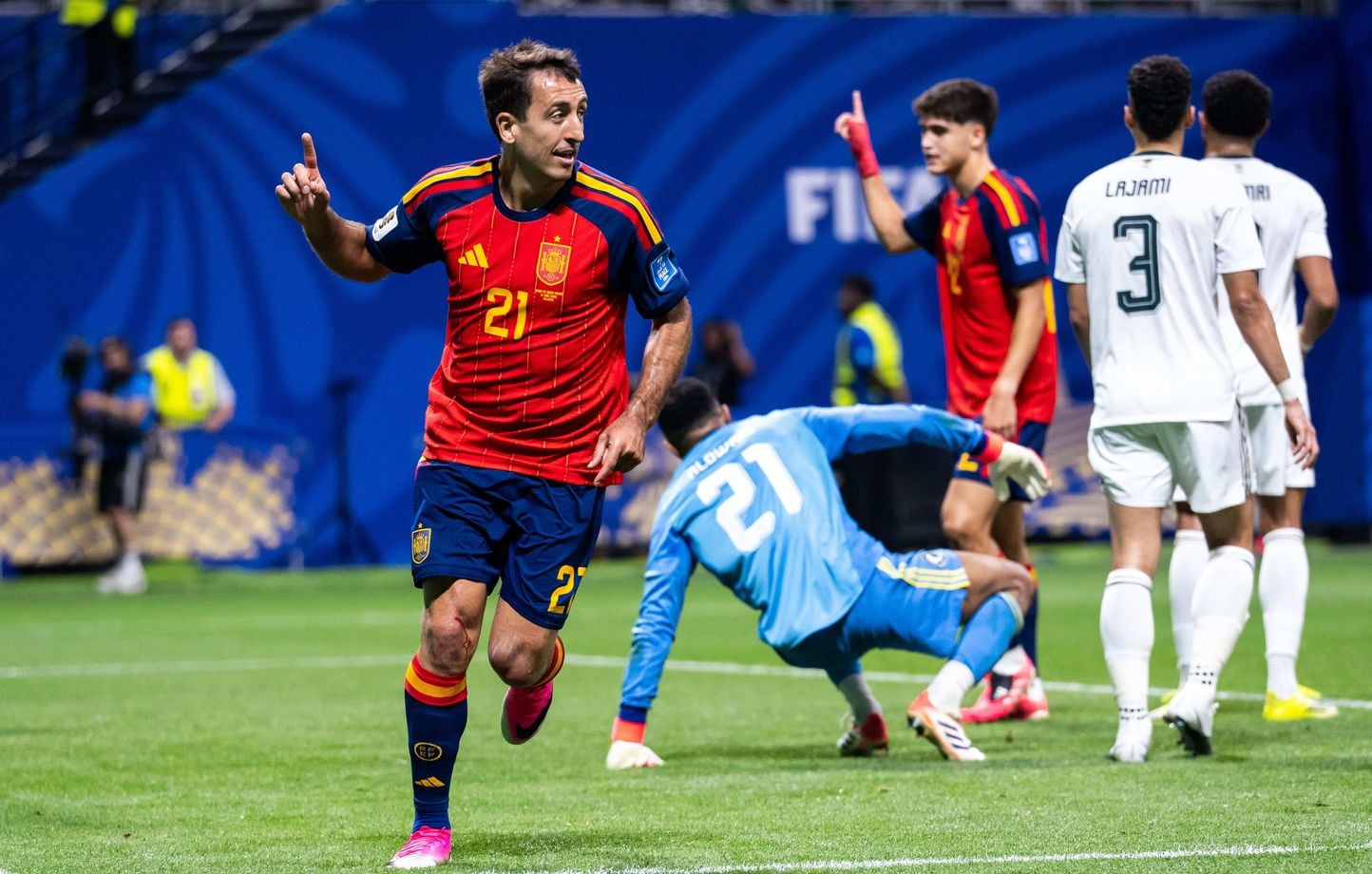 Arabia Saudita: La Roja se tranquiliza aplastando a Arabia Saudita, Yamal anota Arabia Saudita: La Roja se tranquiliza aplastando a Arabia Saudita, Yamal anota